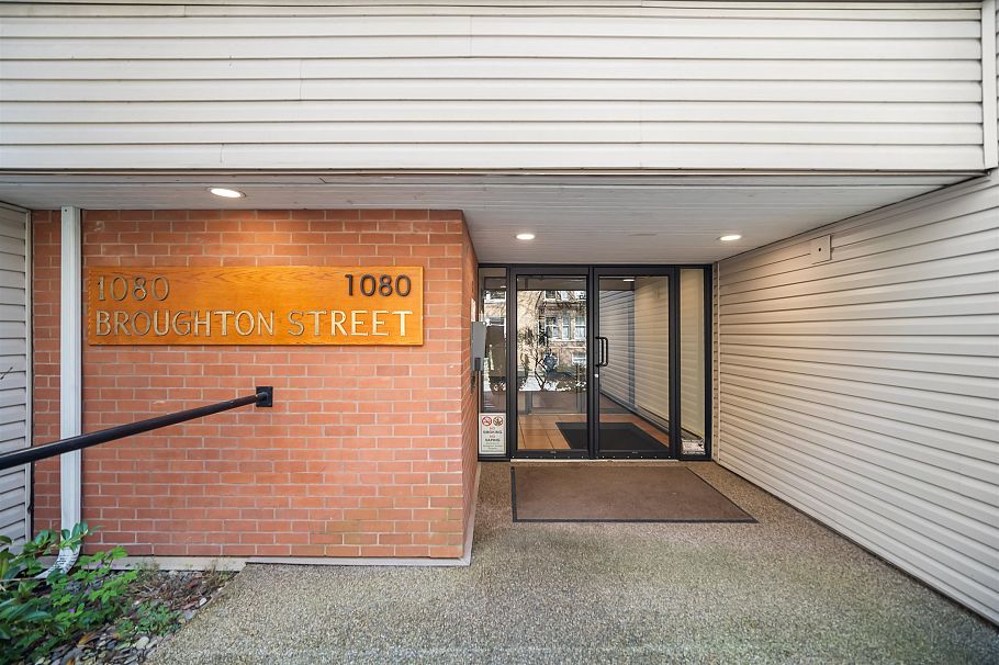 310 1080 Broughton Street Vancouver, BC - 4