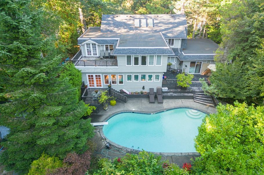 4786 W 4th Avenue Vancouver, BC - 2