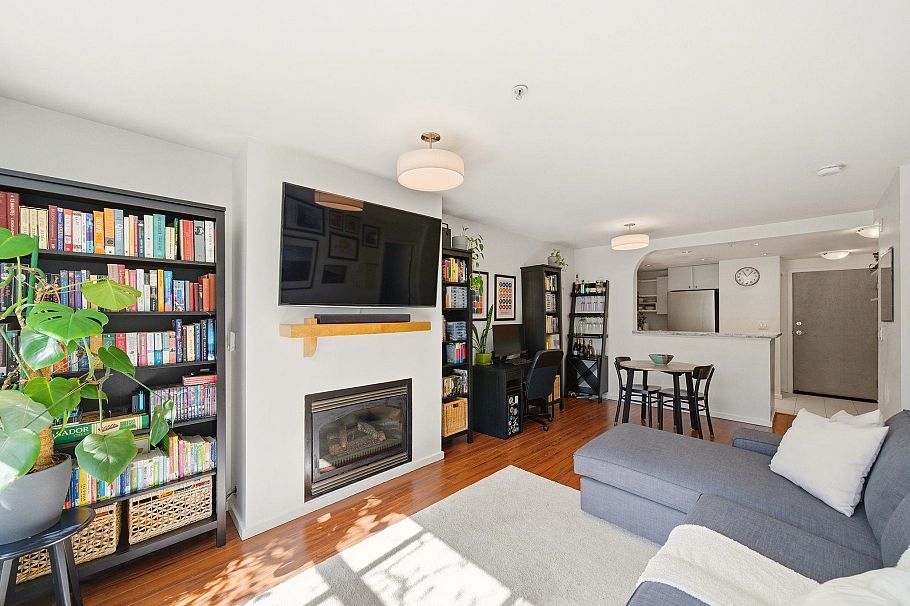 113 1111 Lynn Valley Road North Vancouver, BC - 13