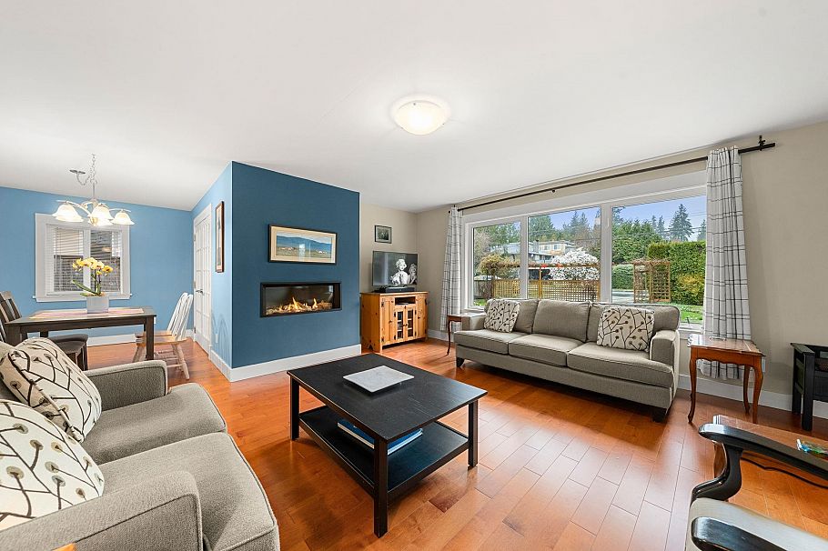 1085 Edgewood Road North Vancouver, BC - 7
