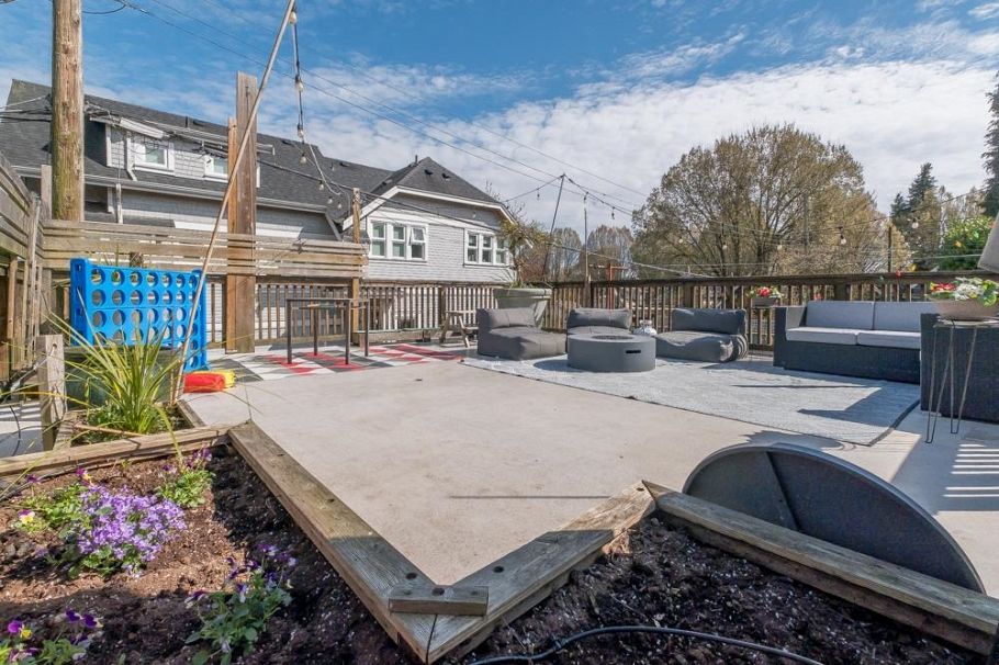 1610 Salsbury Drive Vancouver, BC - 32