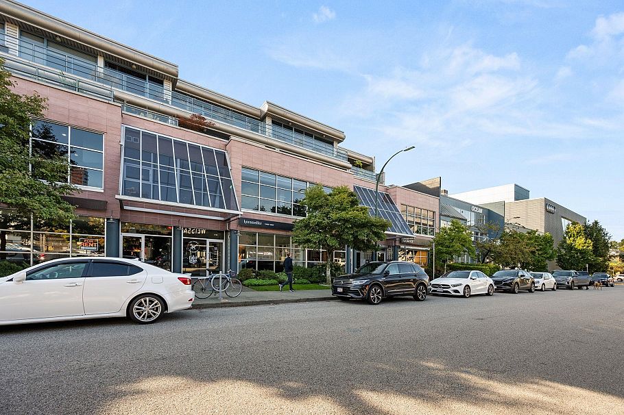 202 1750 W 2nd Avenue Vancouver, BC - 4