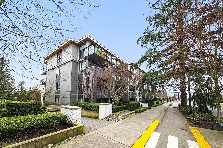 110 707 E 3rd Street North Vancouver, BC - 30