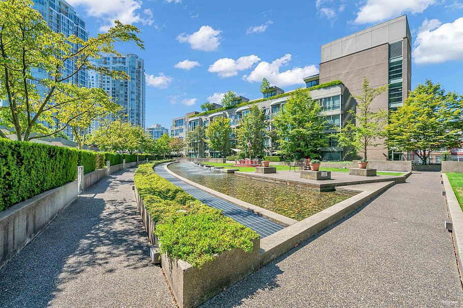 2901 1008 Cambie Street Vancouver, BC - 27