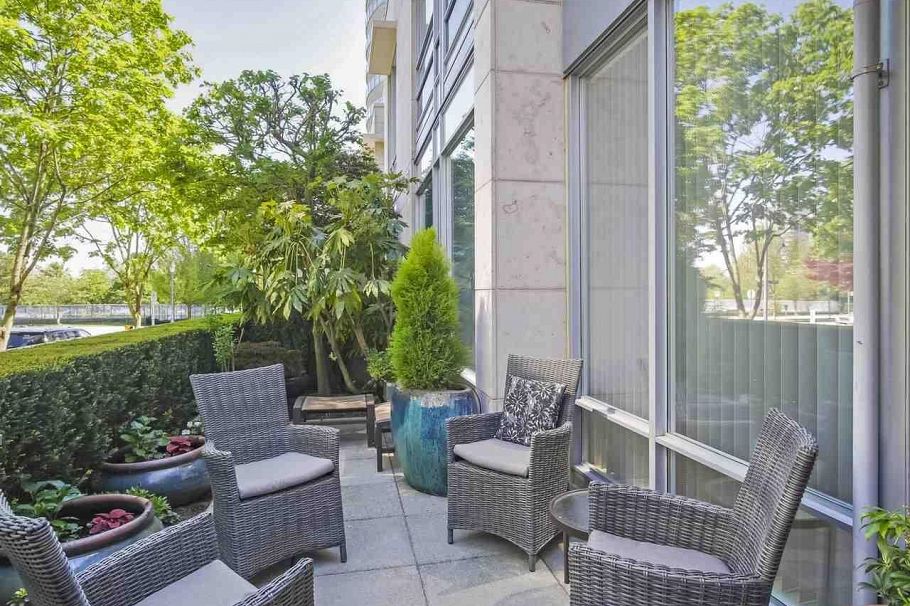 410 Beach Crescent Vancouver, BC - 2