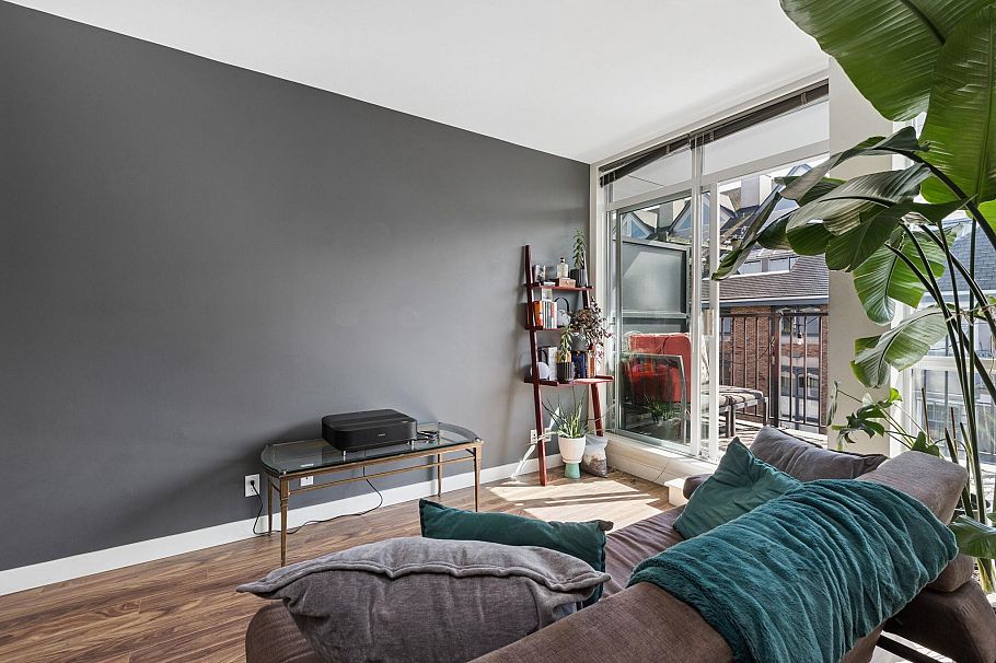 406 2511 Quebec Street Vancouver, BC - 4