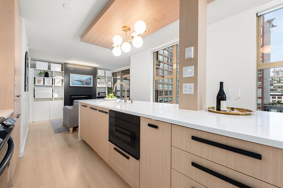 1203 969 Richards Street Vancouver, BC - 8