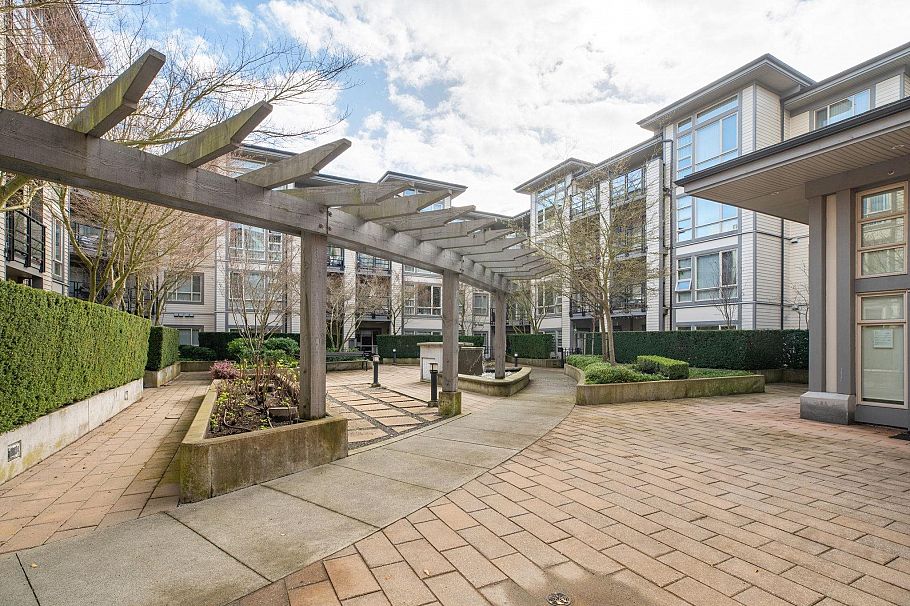 404 738 E 29th Avenue Vancouver, BC - 13