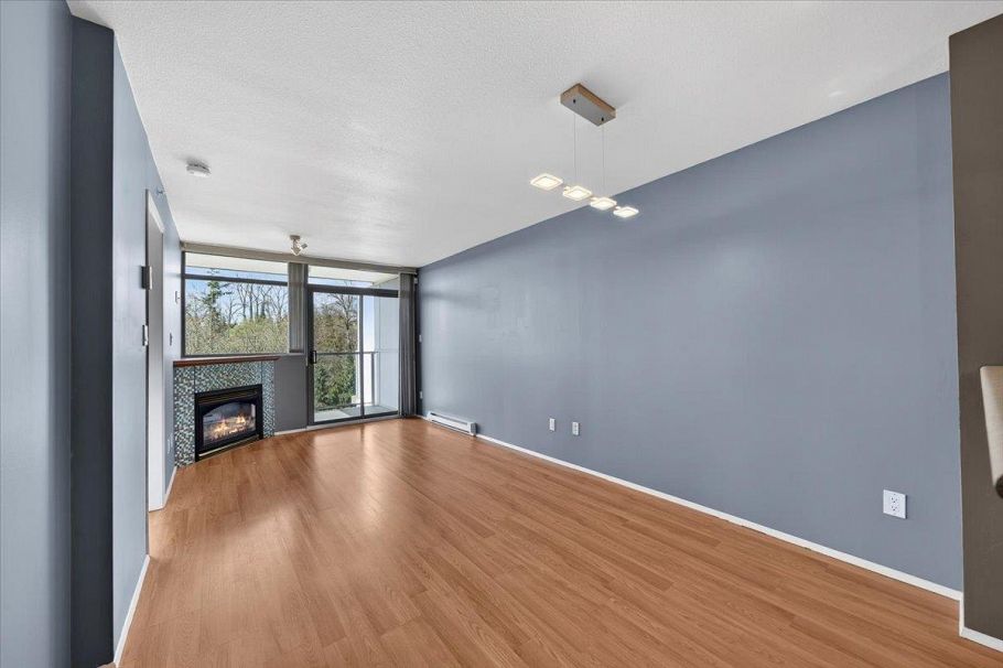 909 2733 Chandlery Place Vancouver, BC - 5