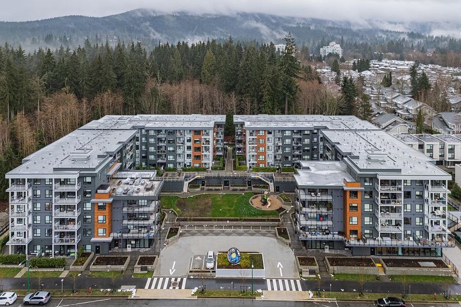 303 3596 Malsum Drive North Vancouver, BC - 23