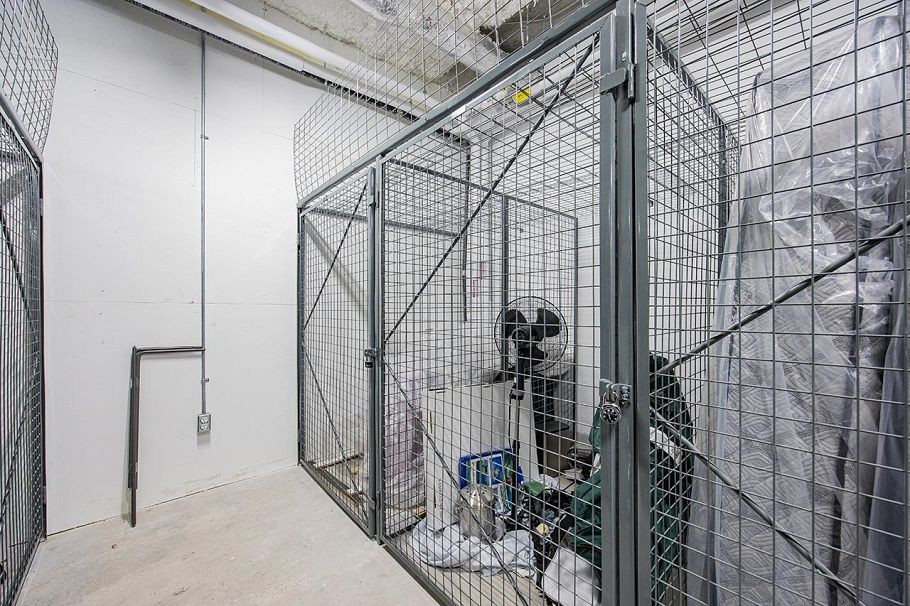 303 3596 Malsum Drive North Vancouver, BC - 26