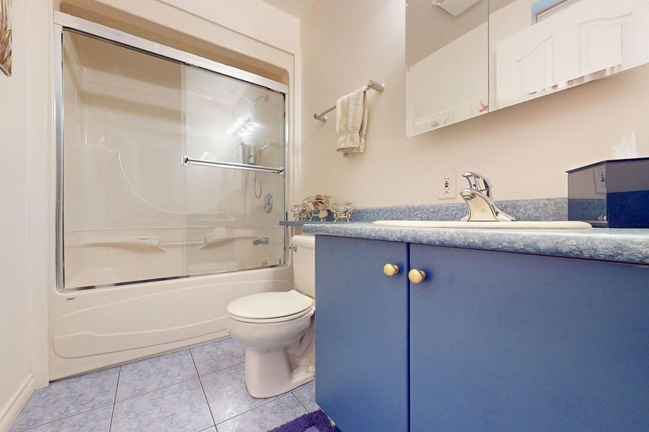 1926 W 62nd Avenue Vancouver, BC - 34