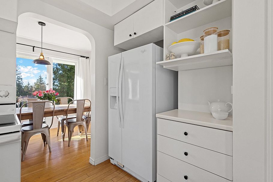 1275 Brantwood Road North Vancouver, BC - 7