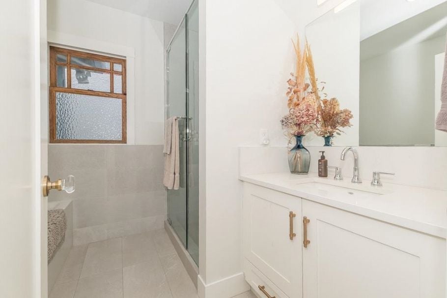 1610 Salsbury Drive Vancouver, BC - 13