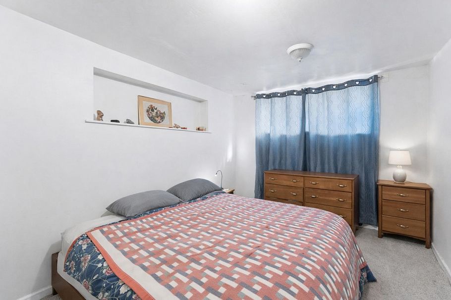 922 Canyon Boulevard North Vancouver, BC - 21