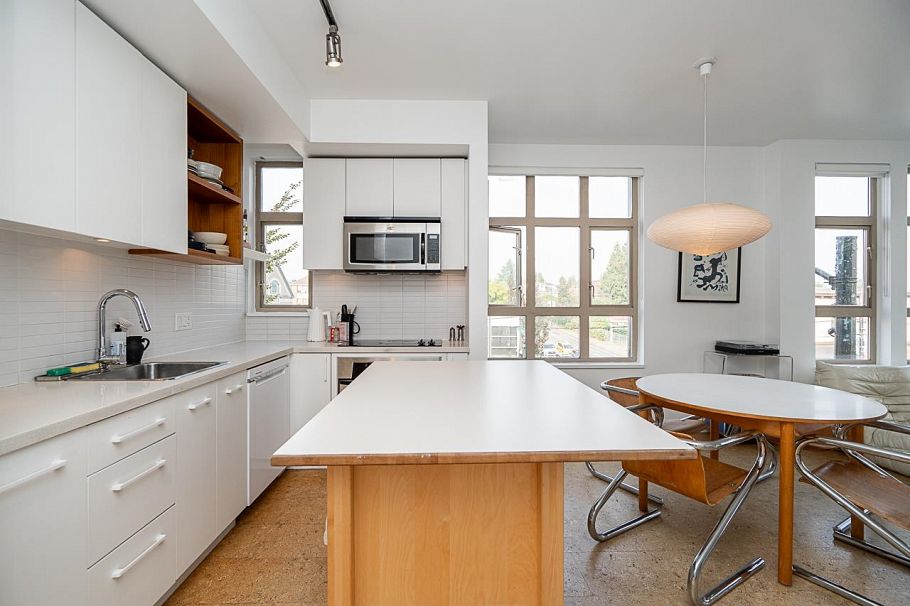 303 2828 Main Street Vancouver, BC - 5