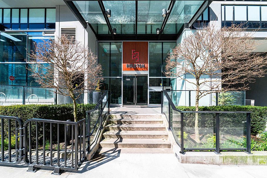 1703 1325 Rolston Street Vancouver, BC - 25