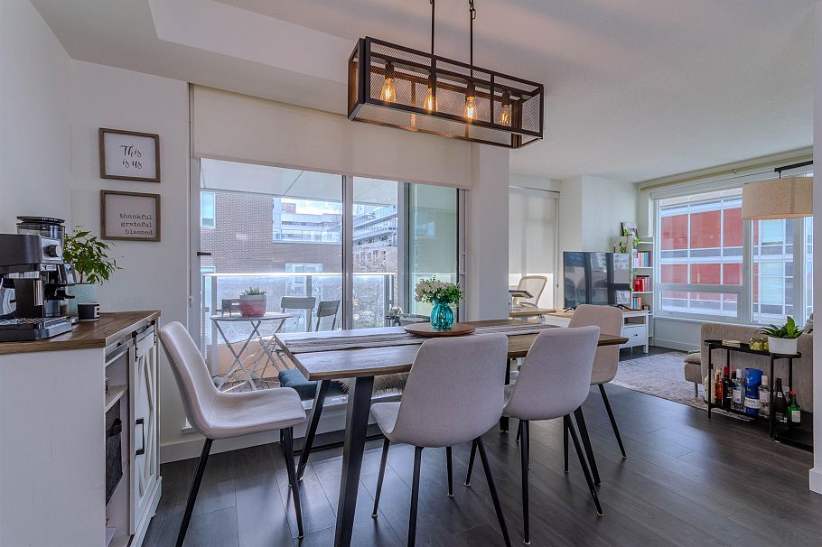 207 5515 Boundary Road Vancouver, BC - 5