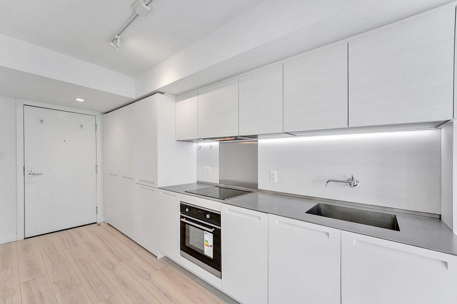 1209 1133 Hornby Street Vancouver, BC - 2