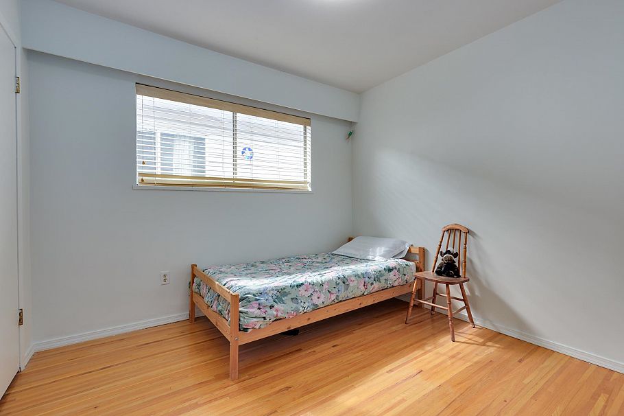 5884 Ormidale Street Vancouver, BC - 13