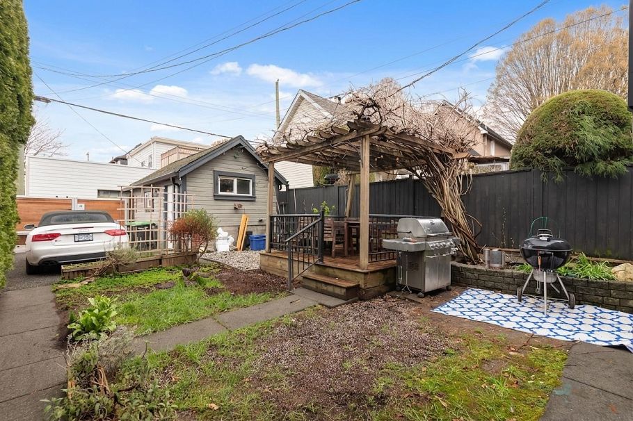 557 Prior Street Vancouver, BC - 38