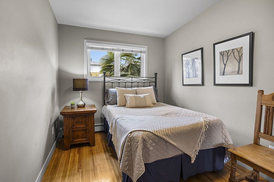 831 Whitchurch Street North Vancouver, BC - 26