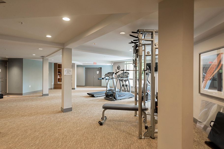 515 119 W 22nd Street North Vancouver, BC - 30