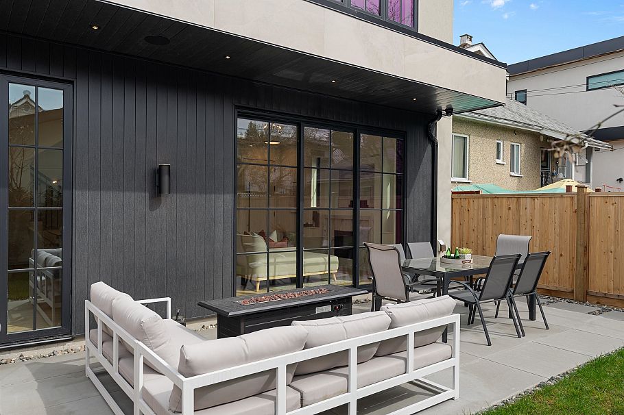 2 240 E 37th Avenue Vancouver, BC - 29