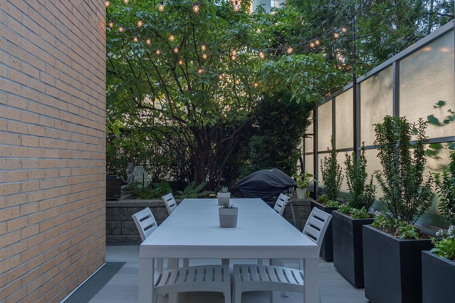 213 221 Union Street Vancouver, BC - 22