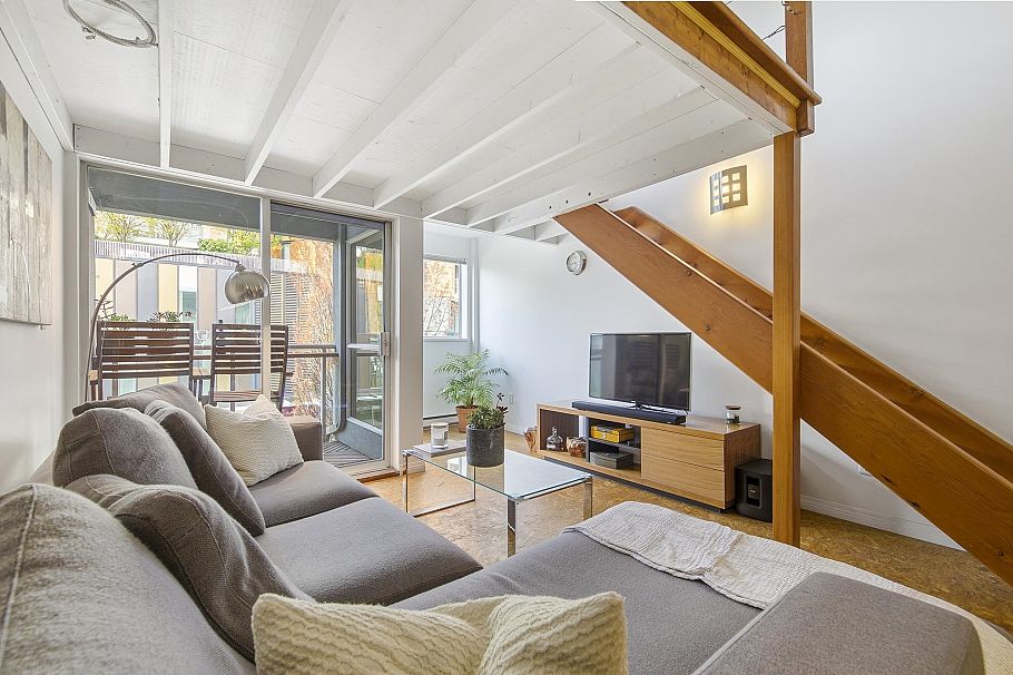 C6 238 E 10th Avenue Vancouver, BC - 8