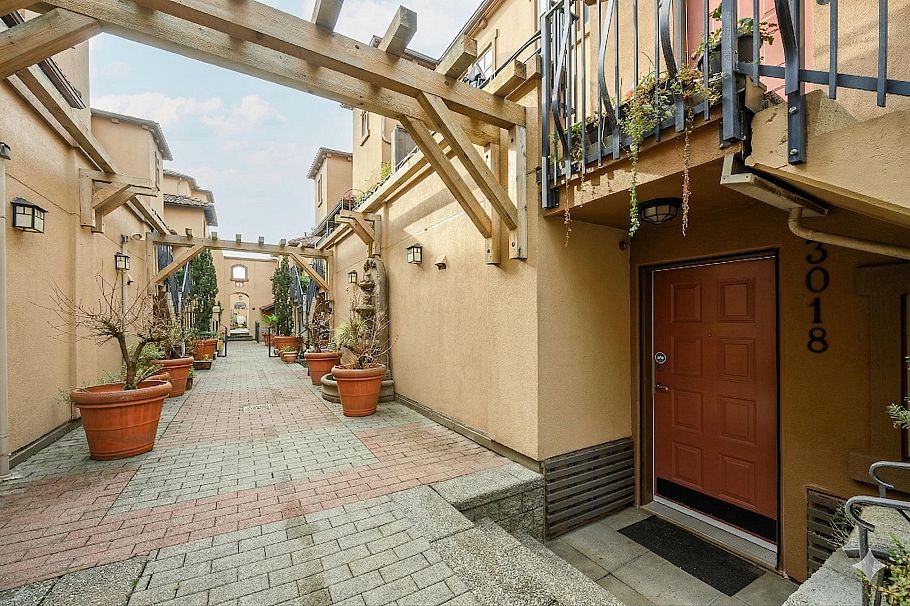 3018 W 4th Avenue Vancouver, BC - 21