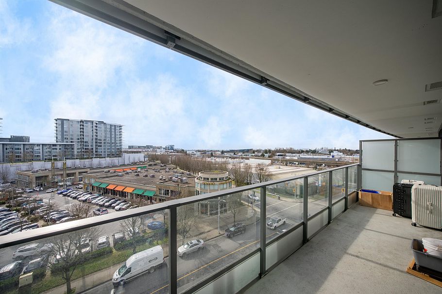 605 8555 Capstan Way Richmond, BC - 14