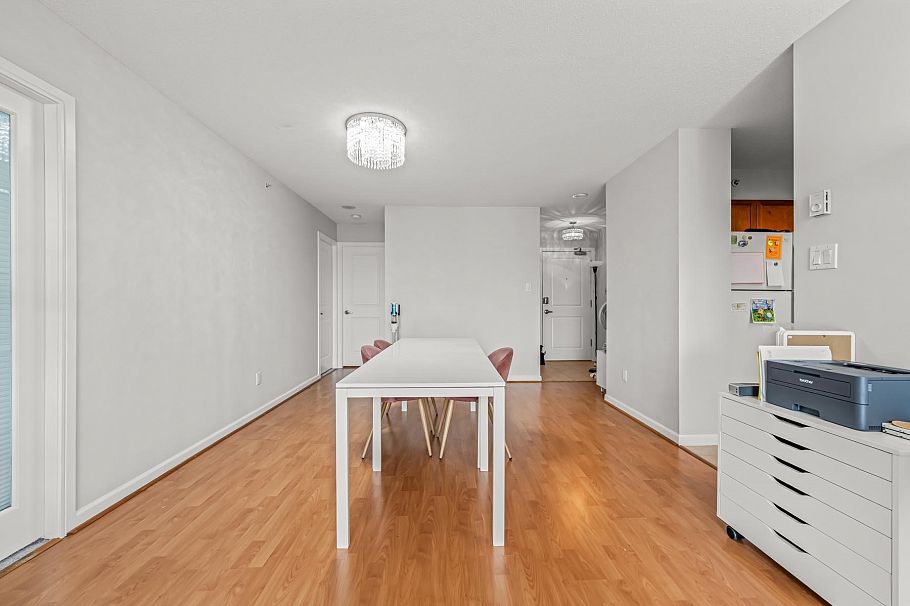 2105 4398 Buchanan Street Burnaby, BC - 6