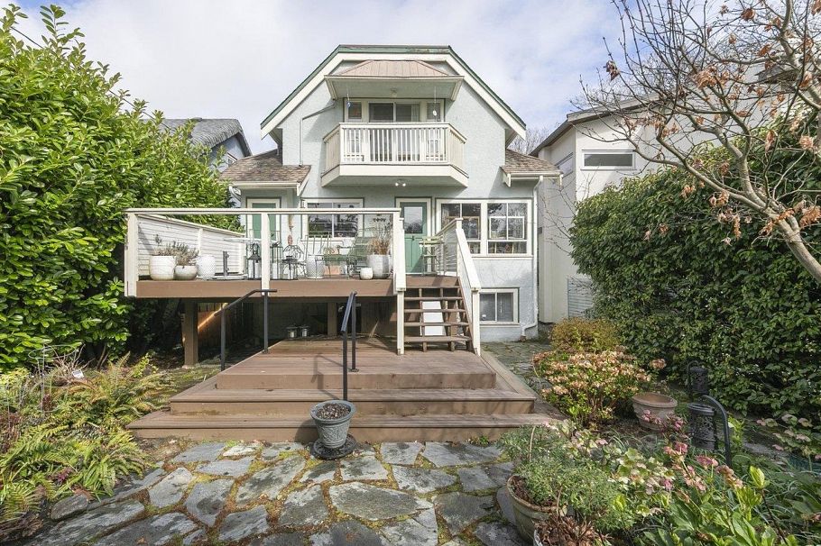 4508 W 12th Avenue Vancouver, BC - 16