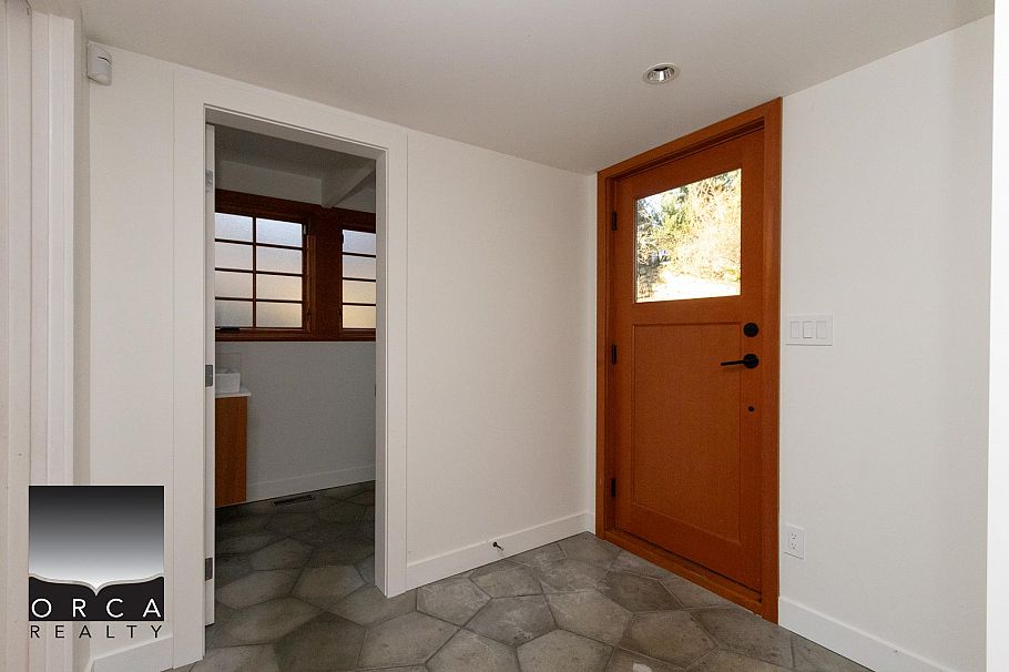 466 BRAND STREET, North Vancouver BC V7N 1G1 North Vancouver, BC - 15