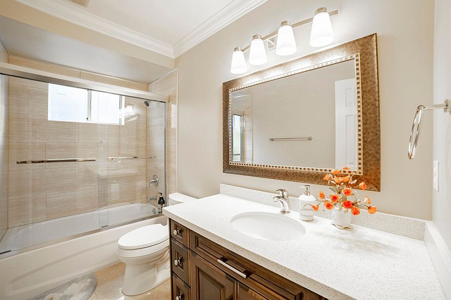 6970 Willingdon Avenue Burnaby, BC - 26