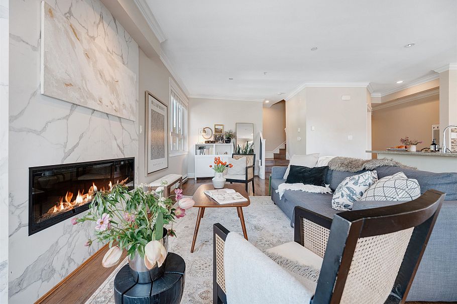 308 Seymour River Place North Vancouver, BC - 16