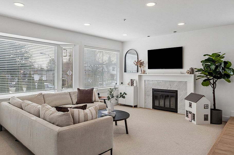 5921 Ontario Street Vancouver, BC - 1