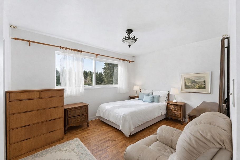 922 Canyon Boulevard North Vancouver, BC - 14