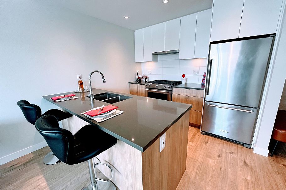 1205 3430 E Kent Avenue South Vancouver, BC - 9