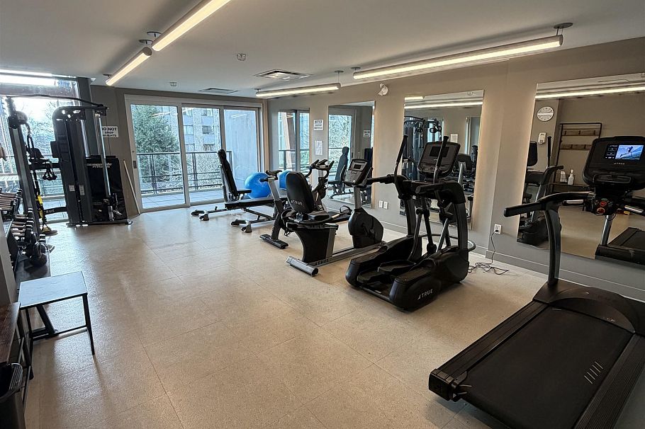 118 108 E 8th Street North Vancouver, BC - 26