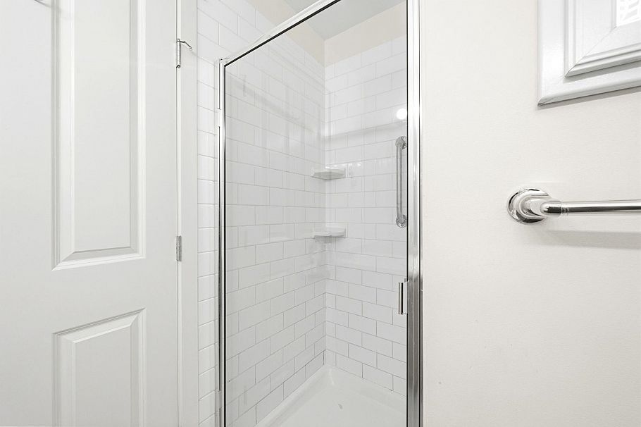 4 1203 Madison Avenue Burnaby, BC - 22