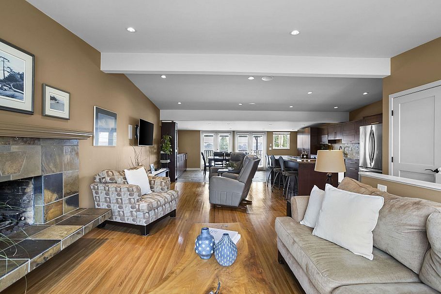 831 Whitchurch Street North Vancouver, BC - 6