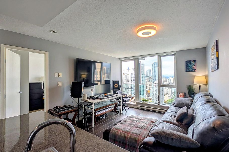 3301 233 Robson Street Vancouver, BC - 11