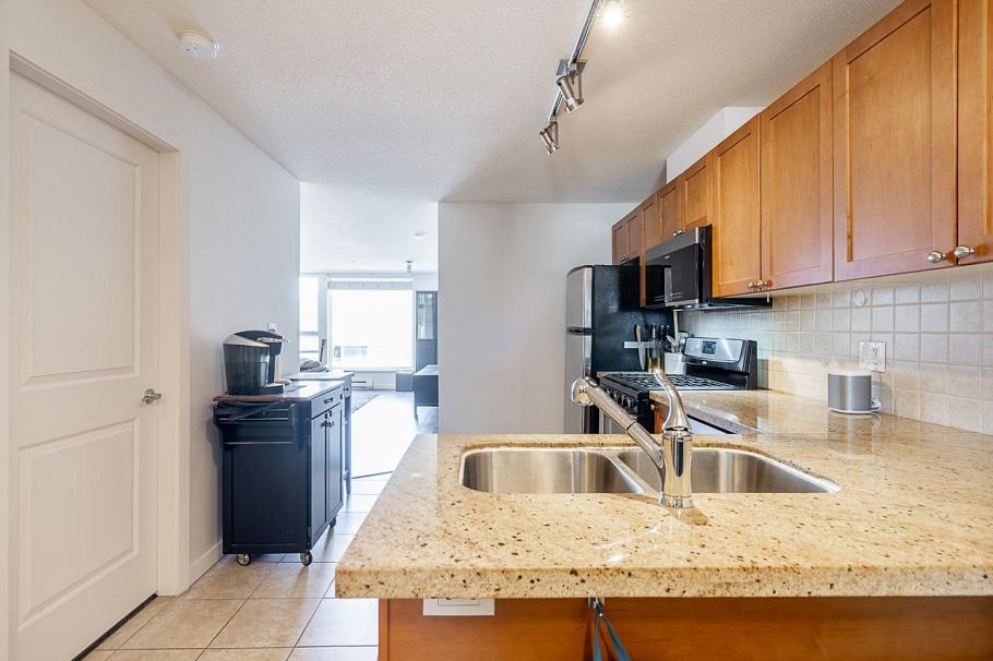 310 2636 E Hastings Street Vancouver, BC - 12