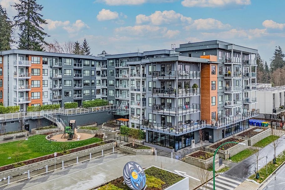 303 3596 Malsum Drive North Vancouver, BC - 1