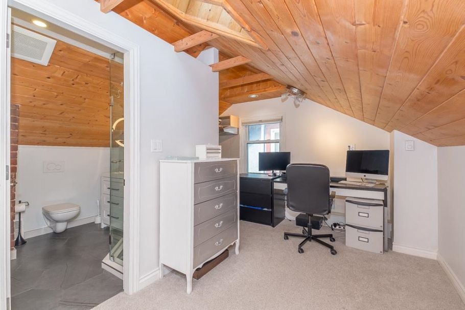 1610 Salsbury Drive Vancouver, BC - 24