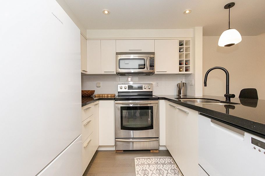 3062 Willow Street Vancouver, BC - 7