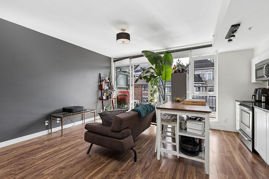 406 2511 Quebec Street Vancouver, BC - 3