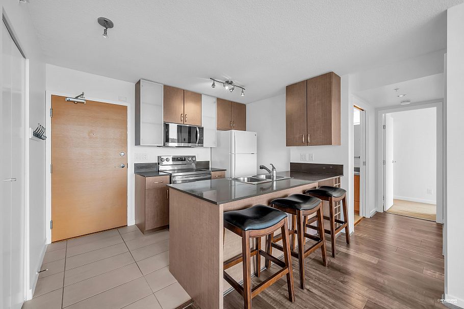 2608 977 Mainland Street Vancouver, BC - 10